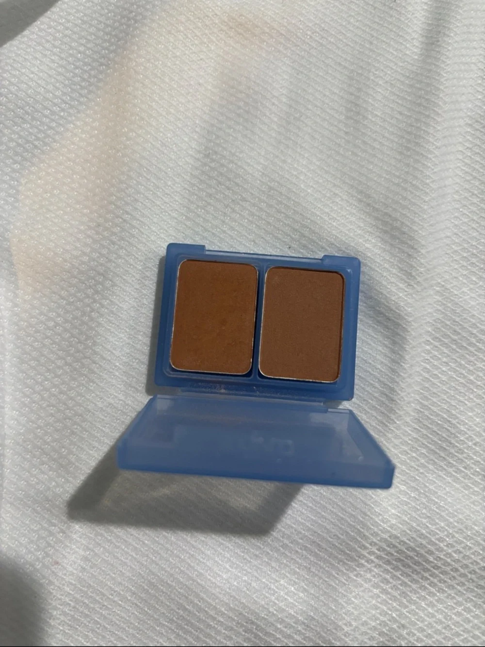 Clinique Sheer Powder Blusher Duo - Barely Nude and Cheeky Peach